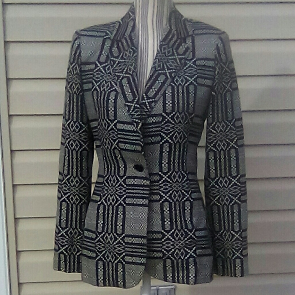 Bill Blass Black and Gray Patterned Blazer